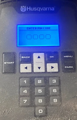 Robotplæneklipper display