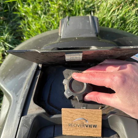 Robotplæneklipper med manuel højdejustering