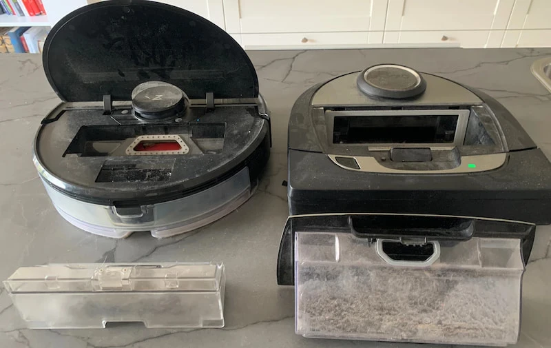 De stofbak van de Neato Botvac D7 Connected vergeleken met de Roborock S6 MaxV